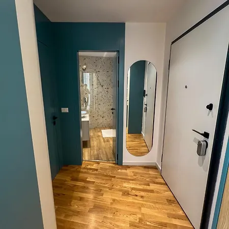 Lakeside Dream * 地拉那