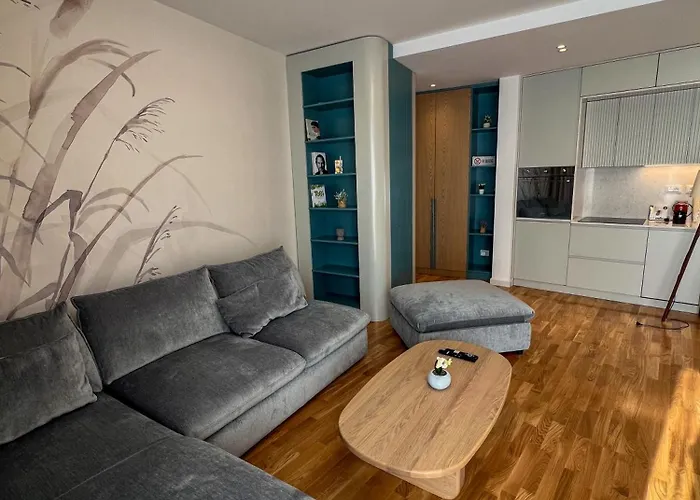 Lakeside Dream * Tirana